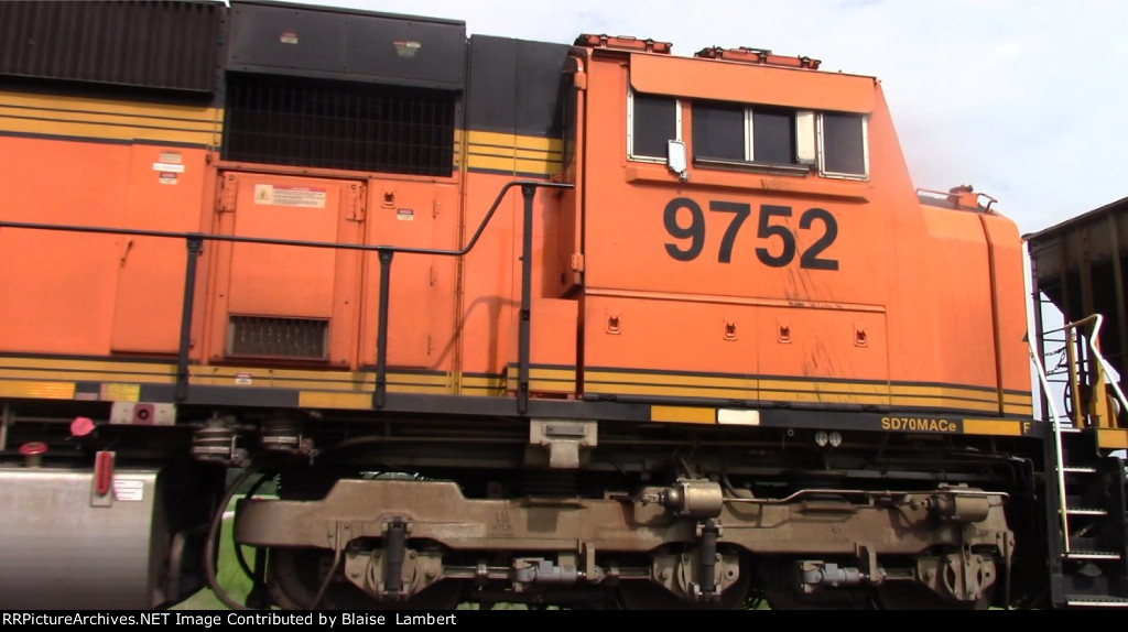 BNSF 9752